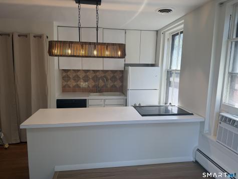 39 Hungerford Street Hartford CT 06106