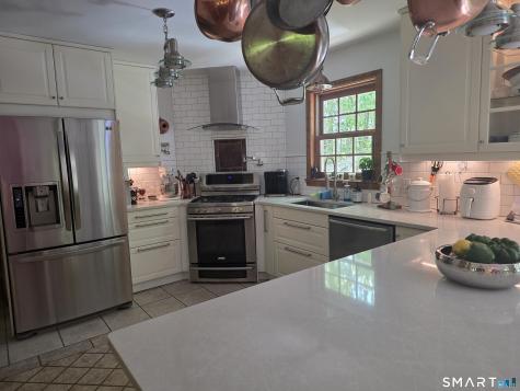 31 Deer Lane Essex CT 06442