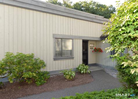 986 Heritage Village Southbury CT 06488