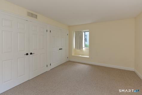 986 Heritage Village Southbury CT 06488