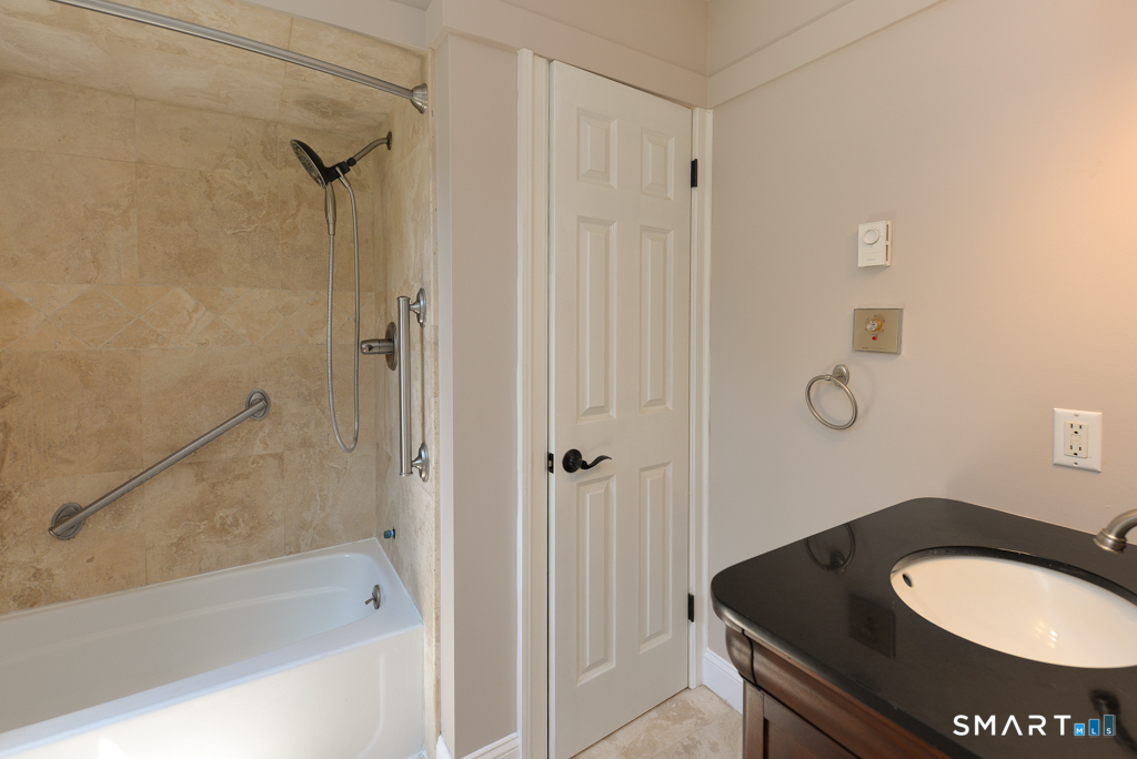 986 Heritage Village Southbury CT 06488