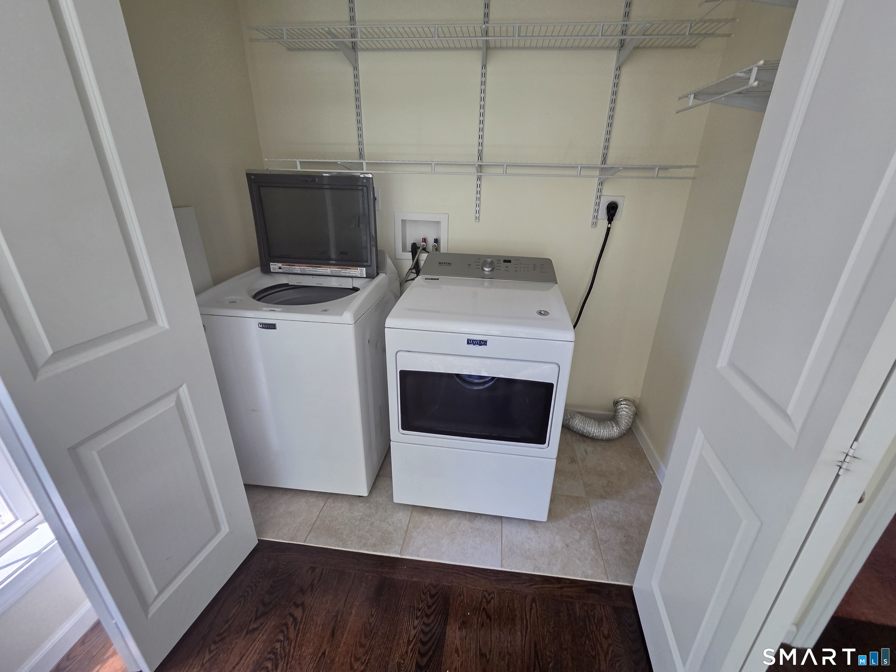 10 Oak Meadows Drive Brookfield CT 06804