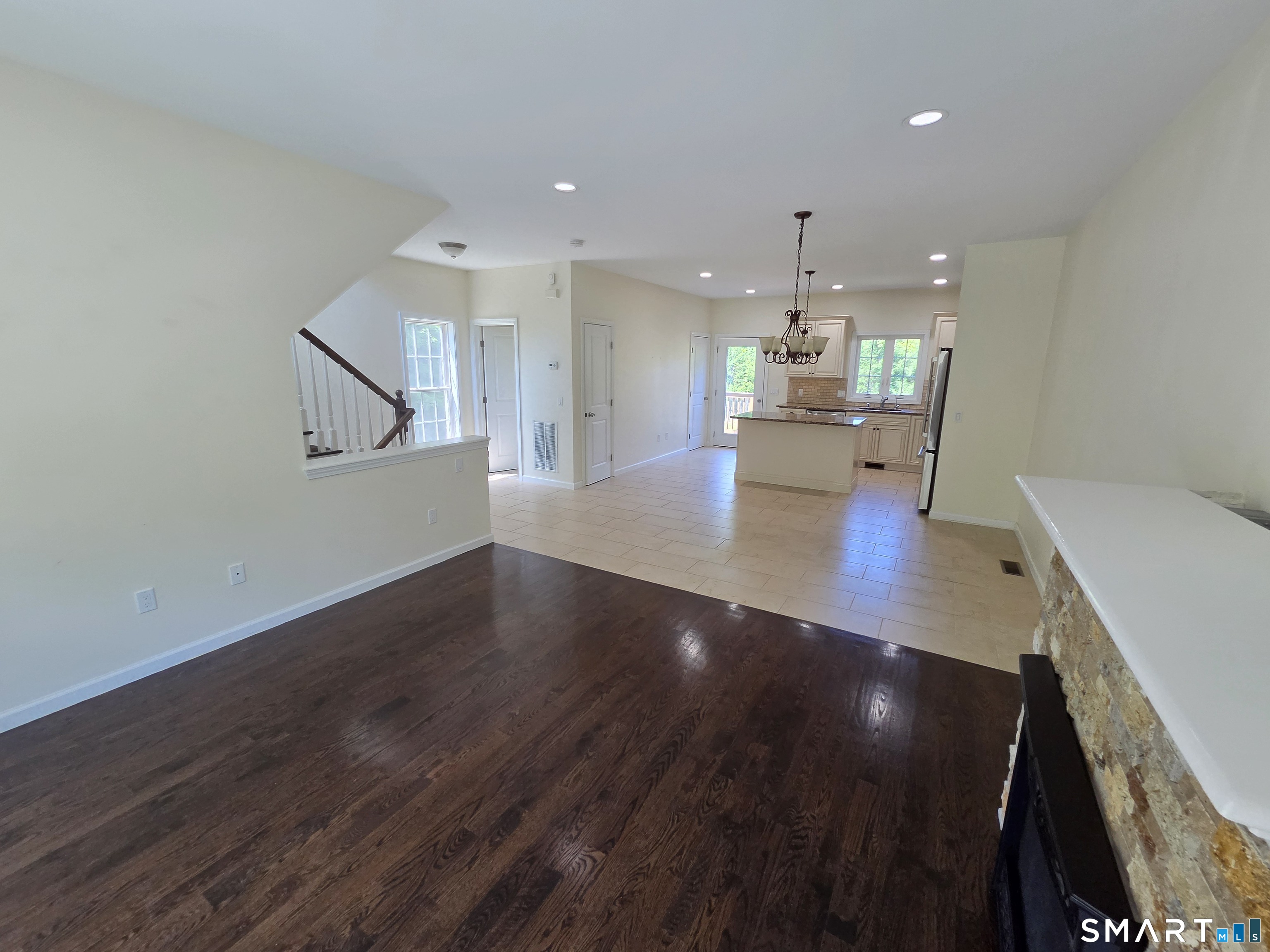 10 Oak Meadows Drive Brookfield CT 06804