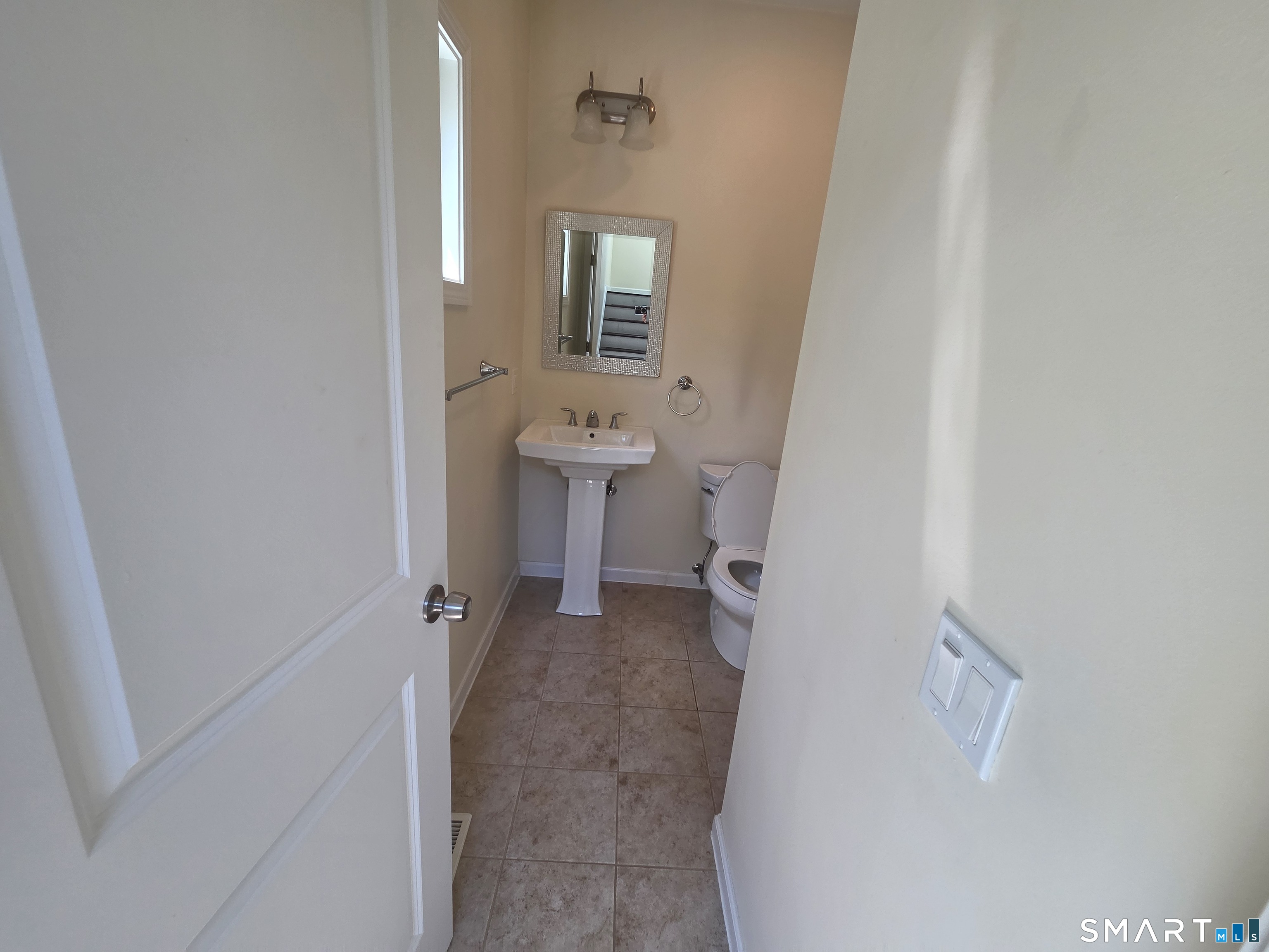 10 Oak Meadows Drive Brookfield CT 06804