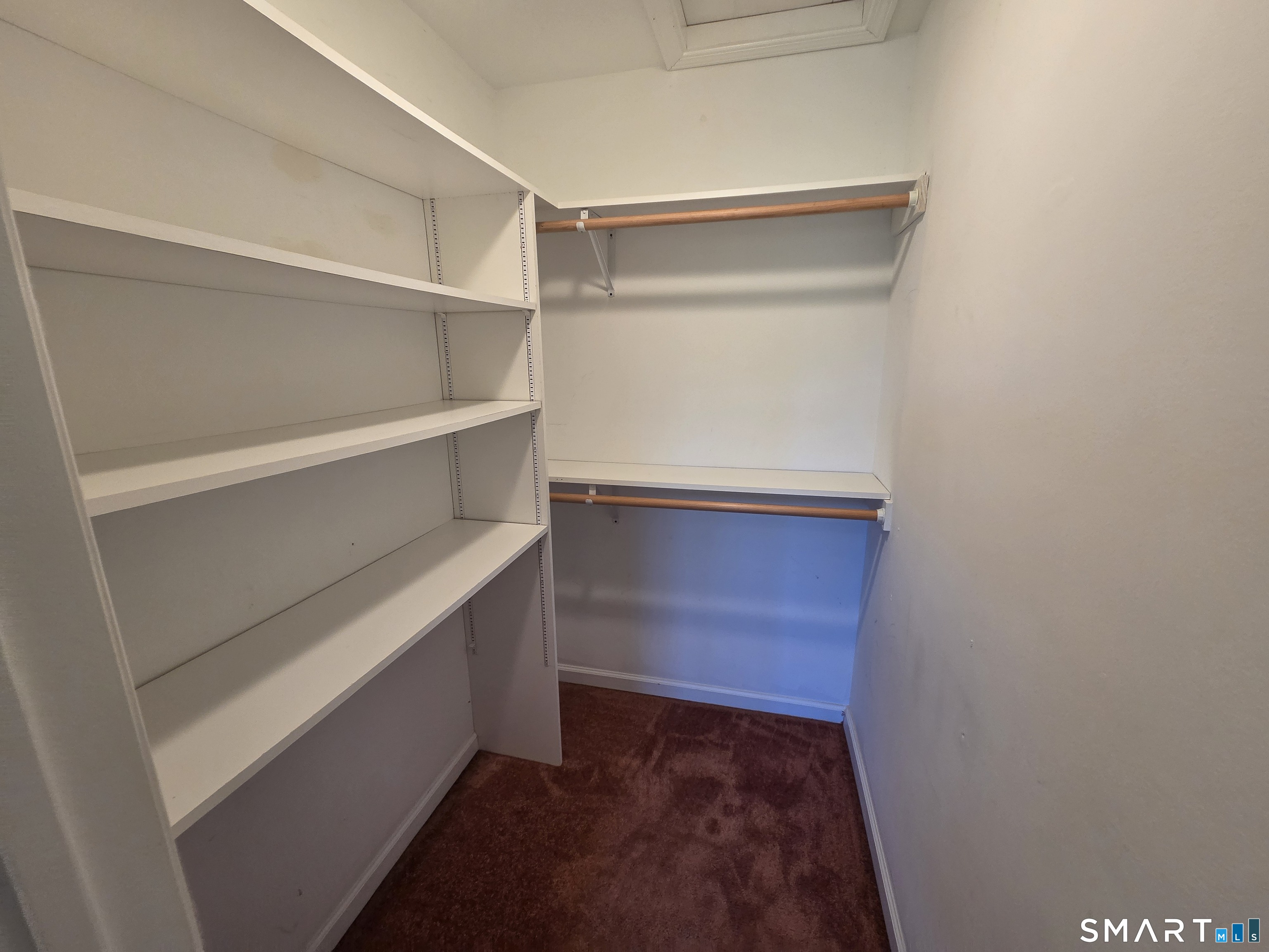 10 Oak Meadows Drive Brookfield CT 06804