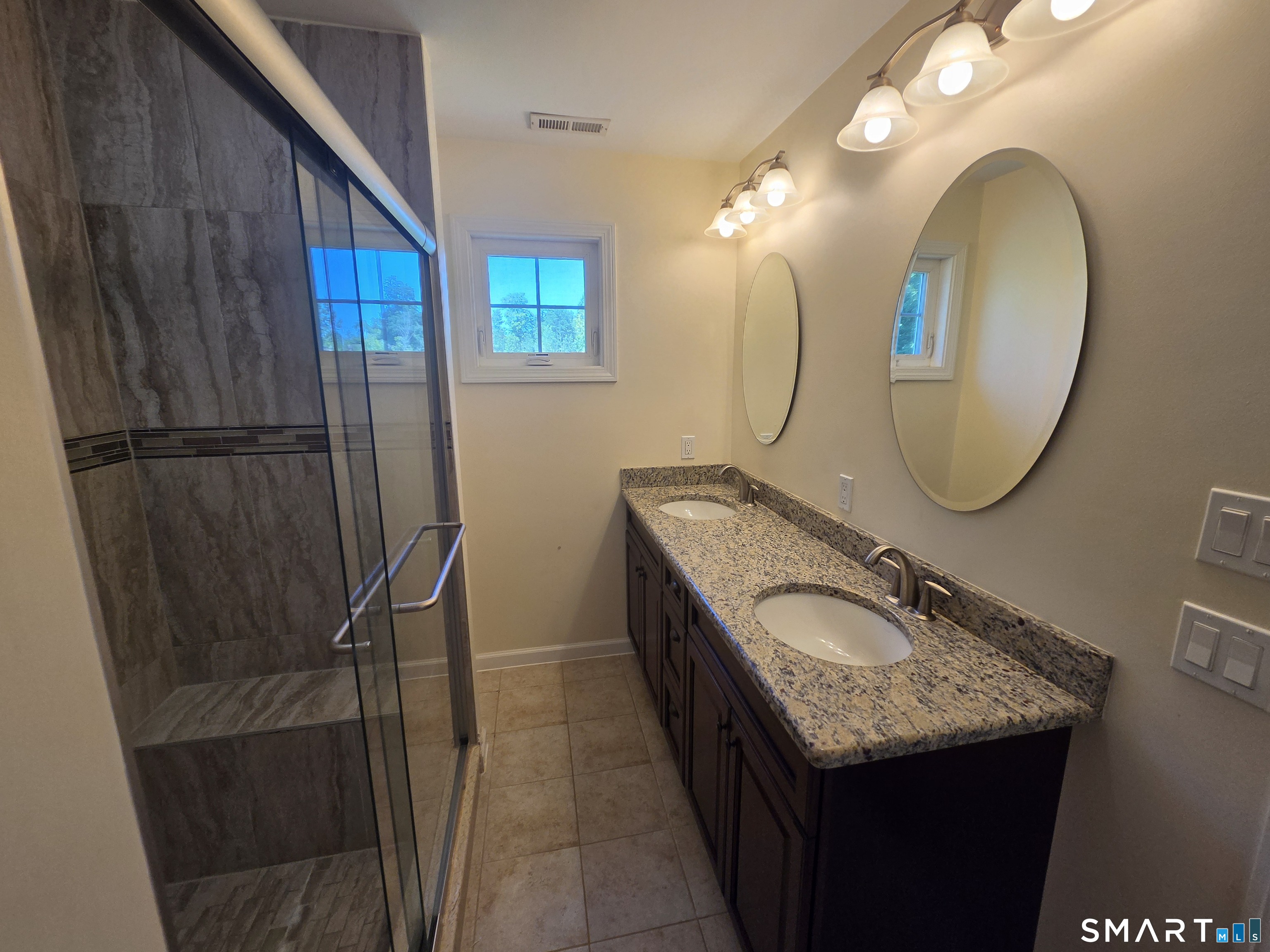 10 Oak Meadows Drive Brookfield CT 06804