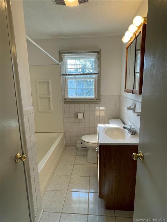 22 College Street Clinton CT 06413