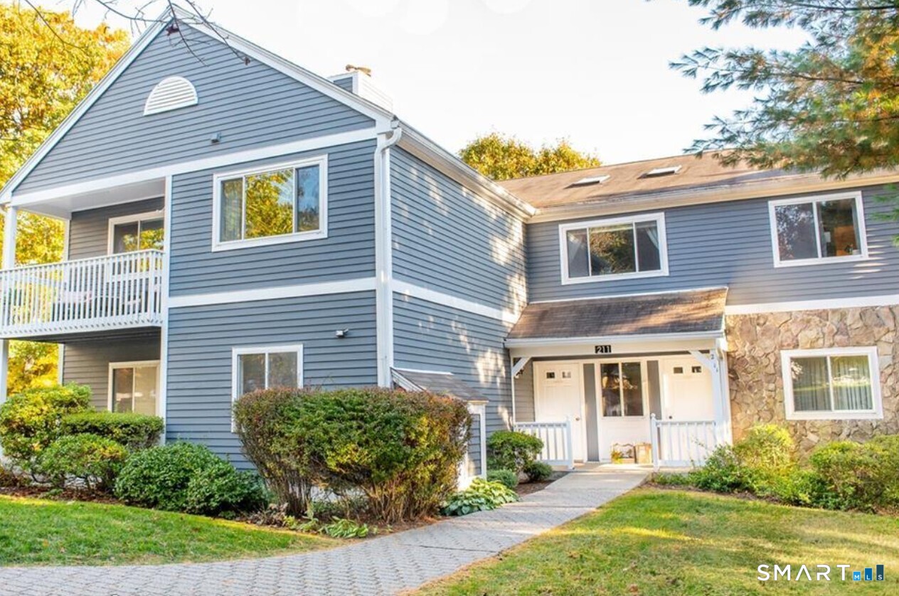 211 Windgate Circle Monroe CT 06468