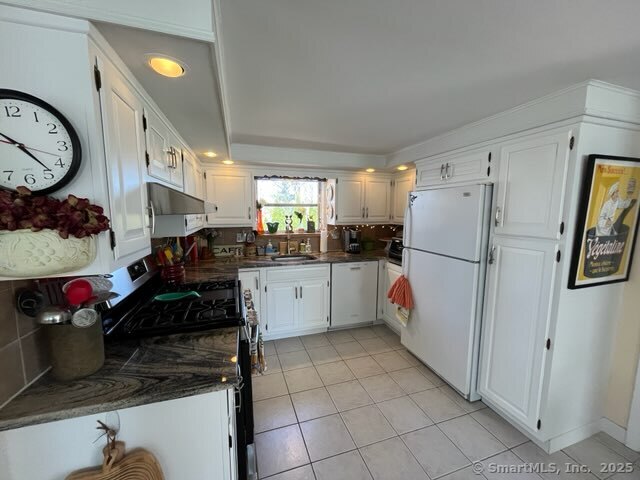 245 Alps Road Branford CT 06405