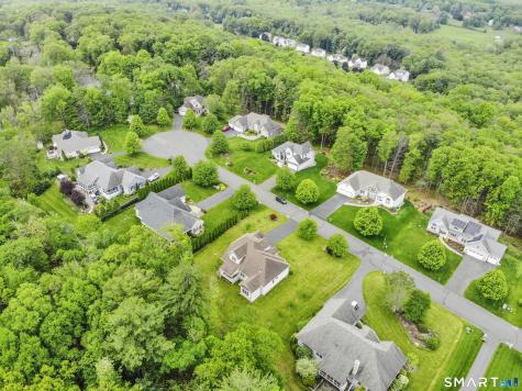 21 Beaudry Lane Bloomfield CT 06002