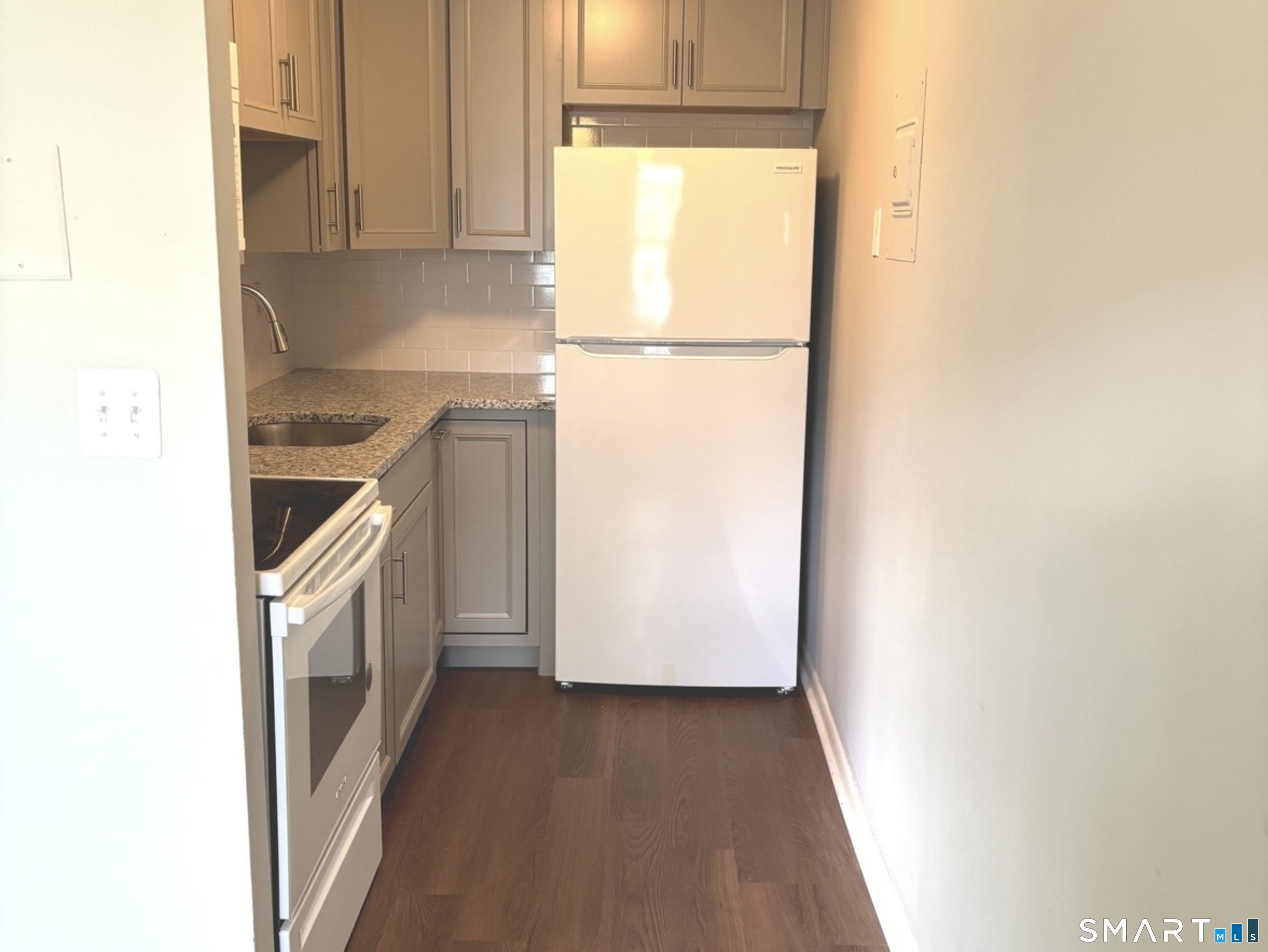 117 Shadow Lane West Hartford CT 06110