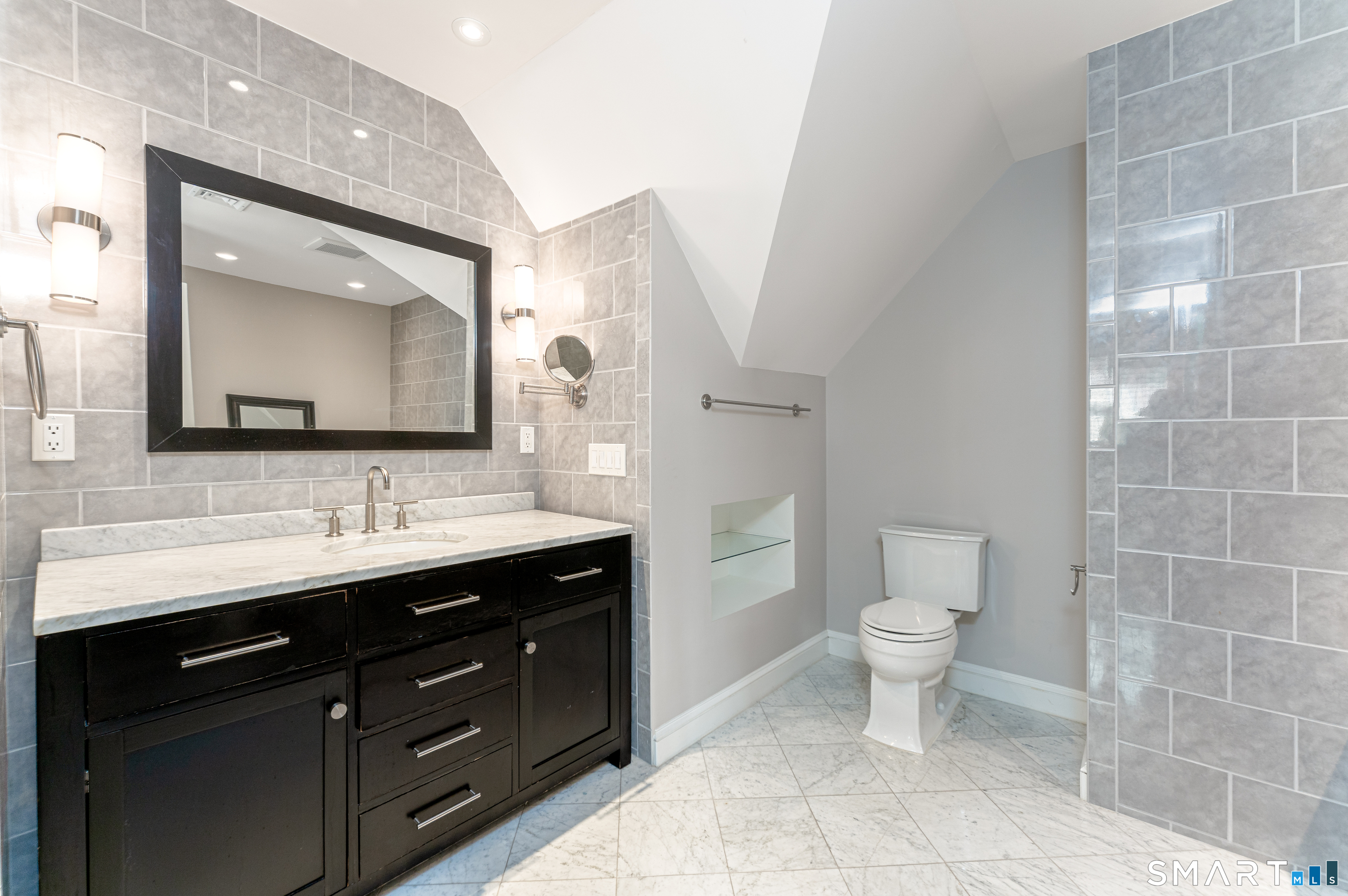 450 Center Street Fairfield CT 06890