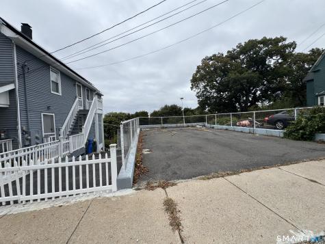 137 Greenmount Terrace Waterbury CT 06708