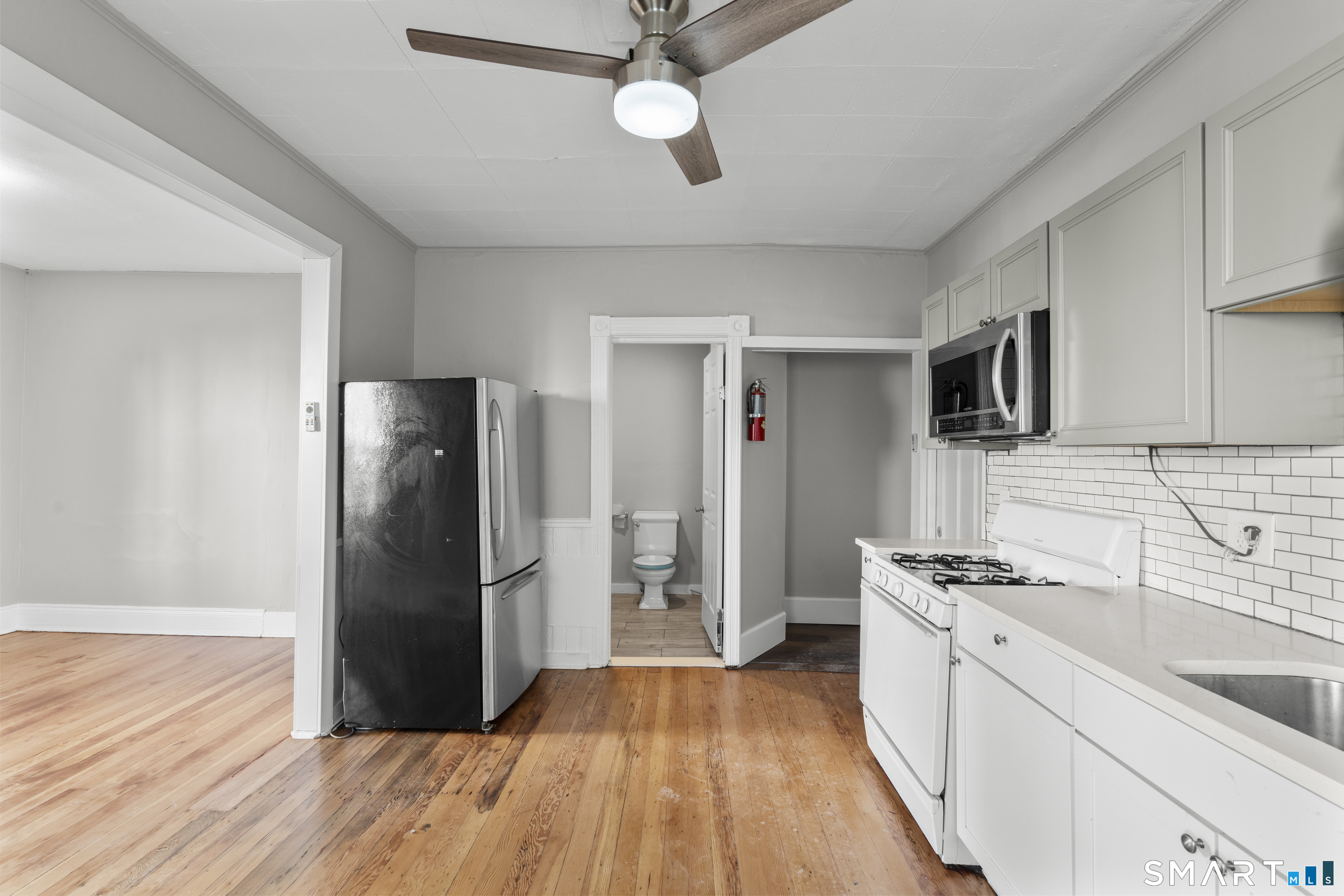 394 Gregory Street Bridgeport CT 06604