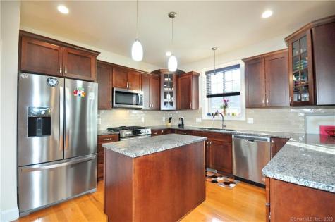 1 Windswept Lane Farmington CT 06085