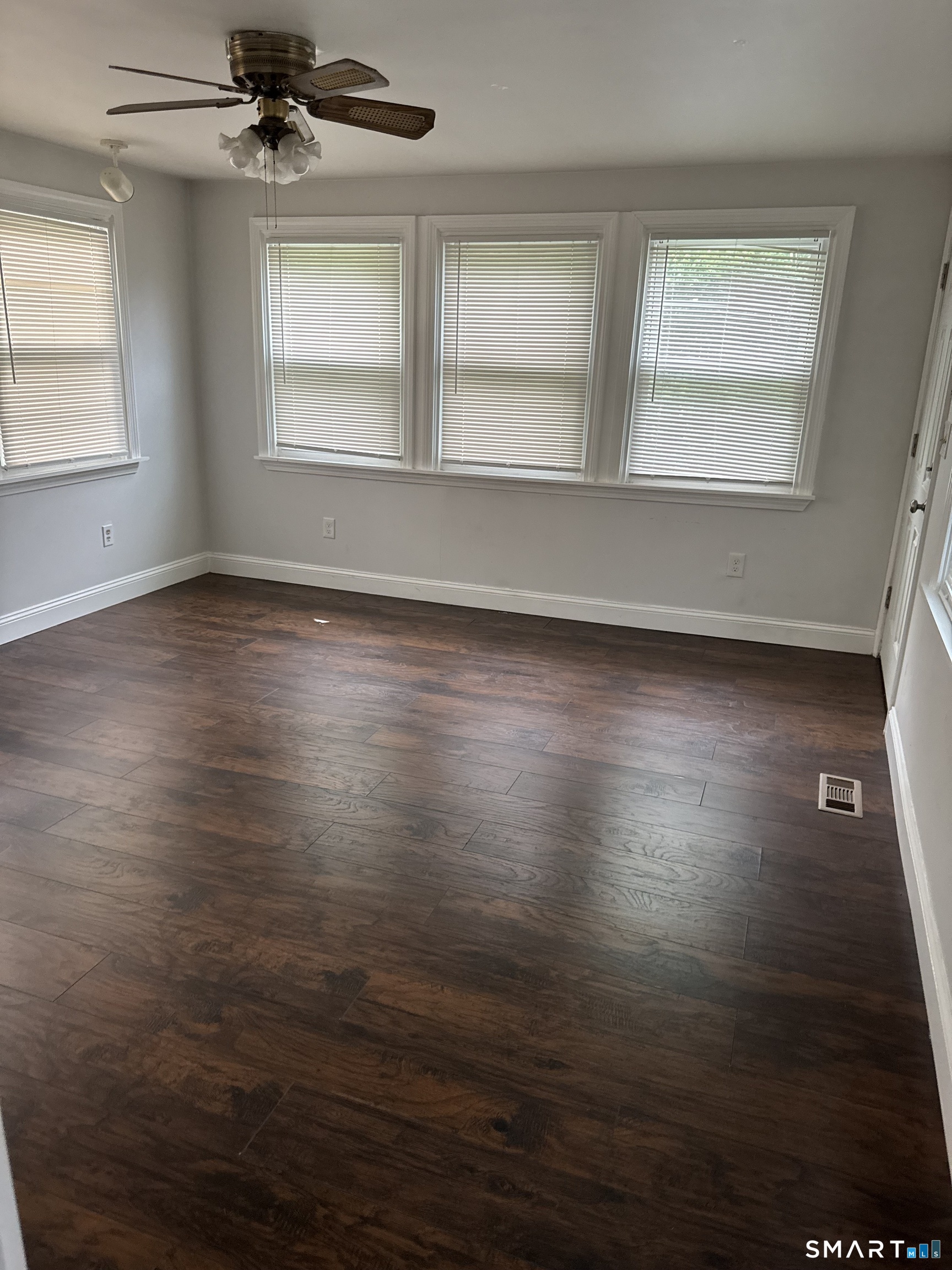 376 Dexter Drive Bridgeport CT 06606