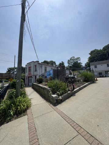 245 Shaw Street New London CT 06320