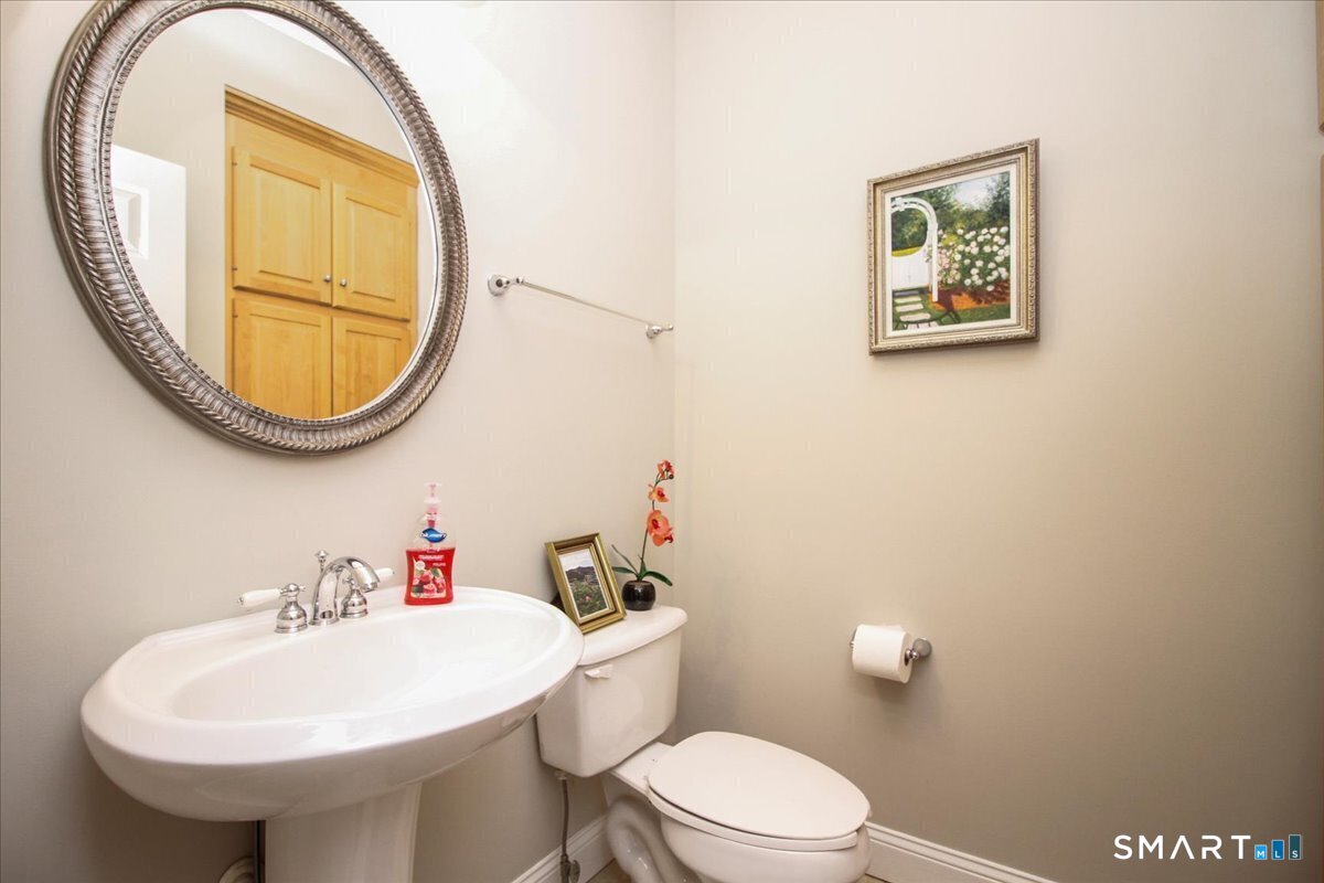6 Partridge Lane Farmington CT 06032