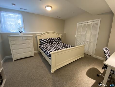 6 Partridge Lane Farmington CT 06032