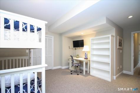 6 Partridge Lane Farmington CT 06032