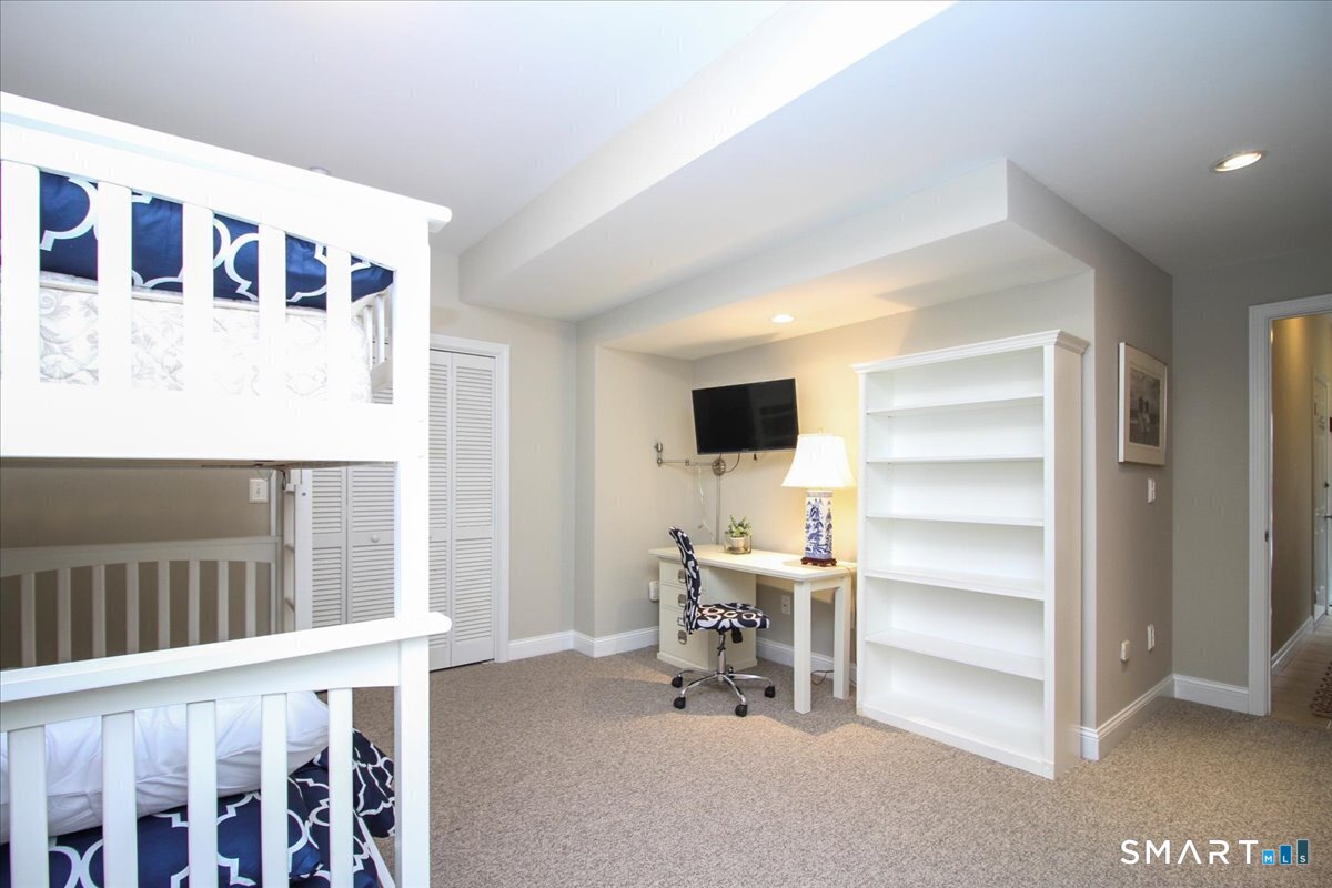 6 Partridge Lane Farmington CT 06032