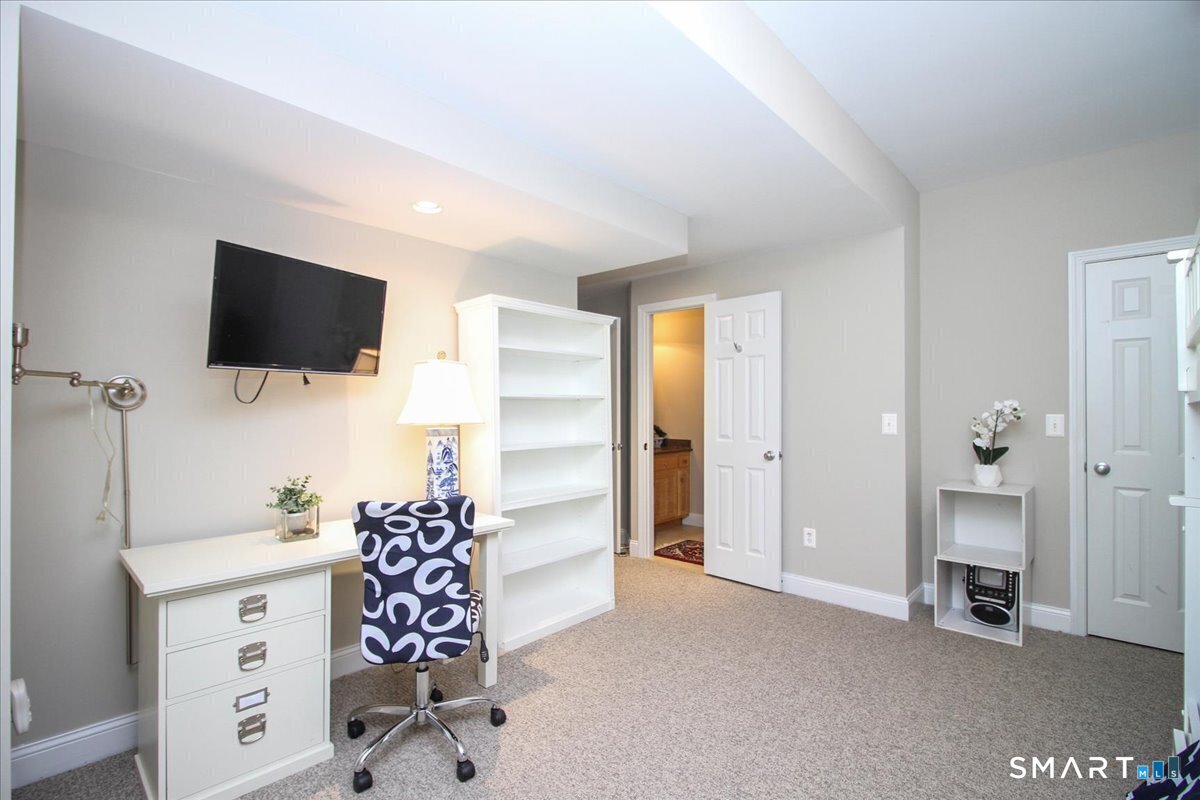 6 Partridge Lane Farmington CT 06032