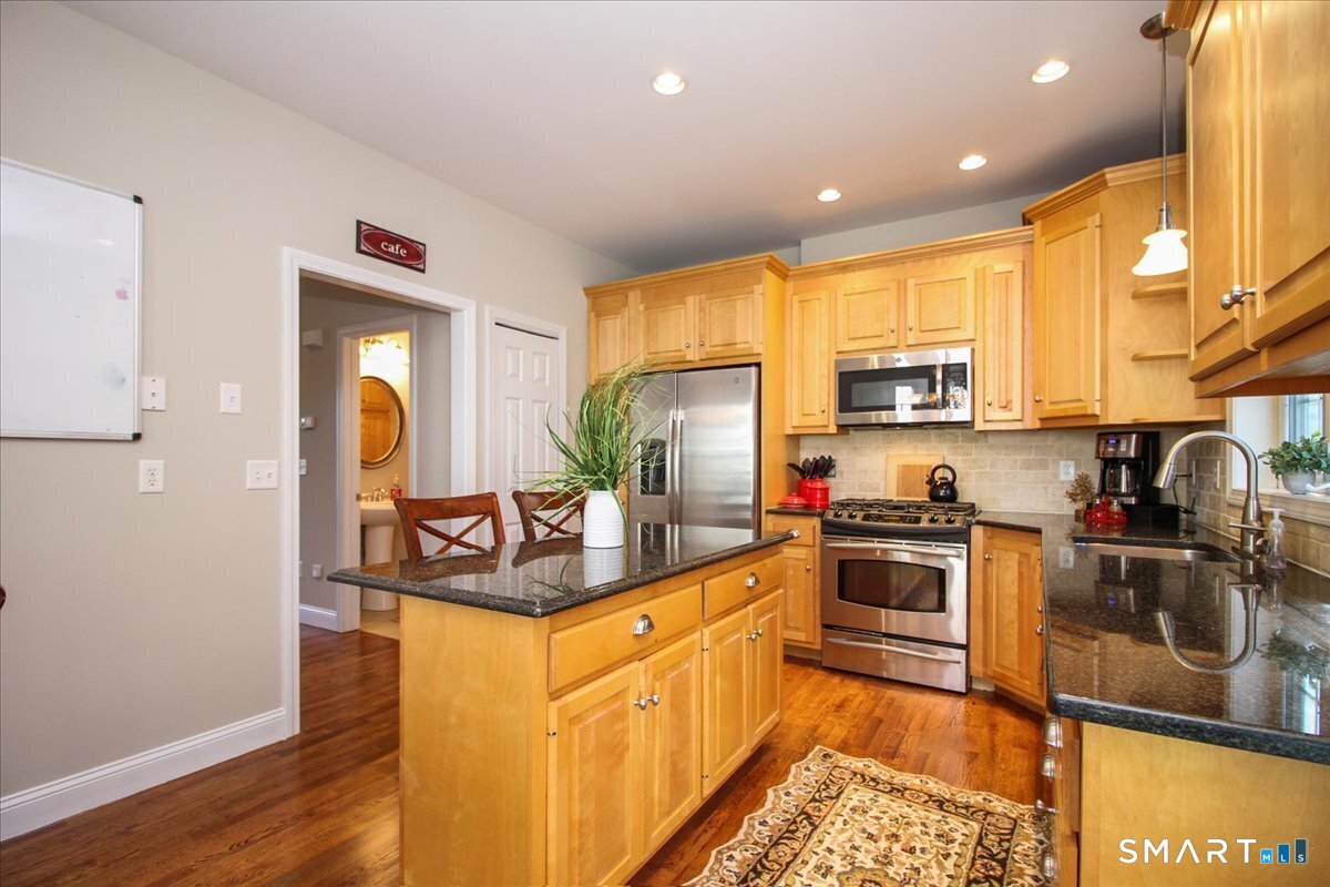 6 Partridge Lane Farmington CT 06032