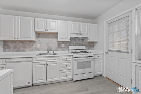 8 Hamilton Court Stamford CT 06902