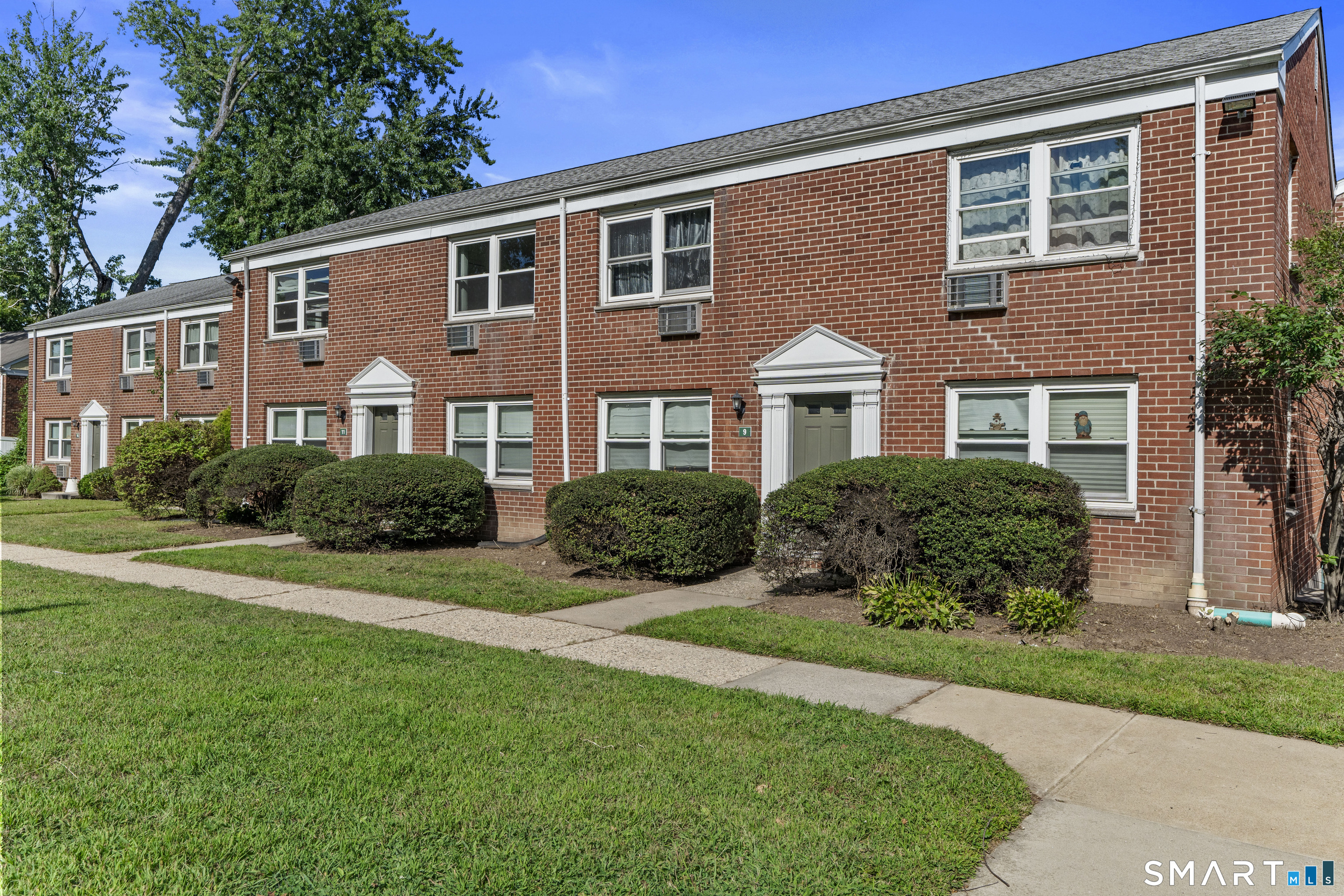 8 Hamilton Court Stamford CT 06902