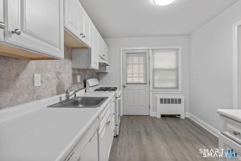 8 Hamilton Court Stamford CT 06902
