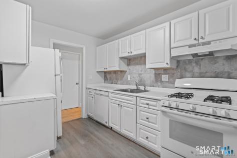 8 Hamilton Court Stamford CT 06902