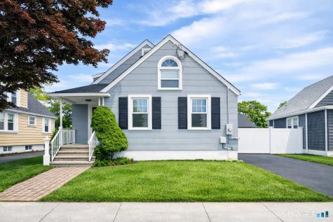 57 Elm Street East Haven CT 06512
