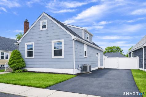 57 Elm Street East Haven CT 06512