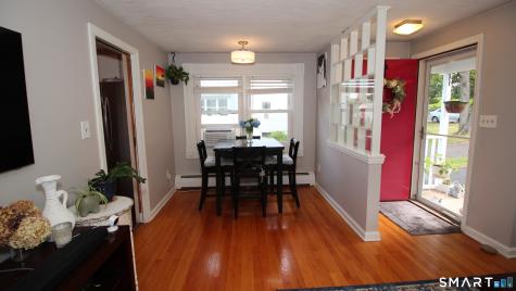 33 Ridgefield Street Meriden CT 06450