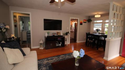 33 Ridgefield Street Meriden CT 06450