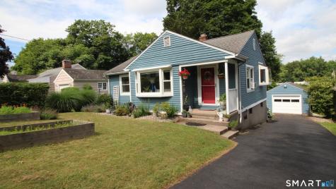 33 Ridgefield Street Meriden CT 06450
