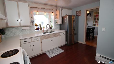 33 Ridgefield Street Meriden CT 06450