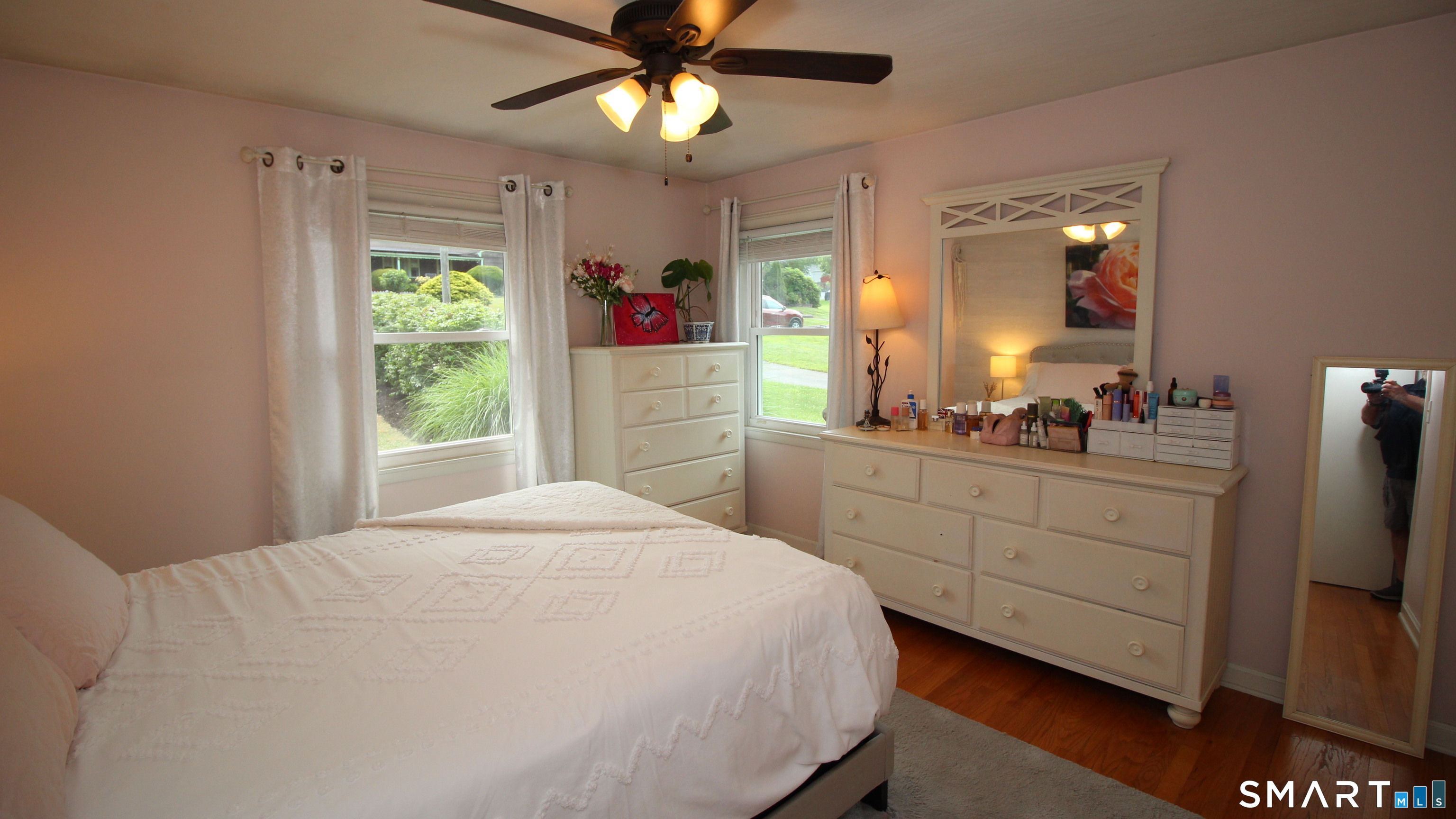 33 Ridgefield Street Meriden CT 06450