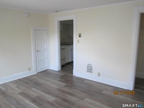 1085 Broad Street Meriden CT 06450