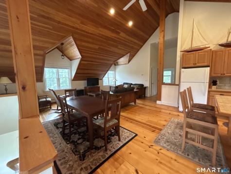 19 Robin Hill Lane Salisbury CT 06039