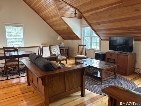 19 Robin Hill Lane Salisbury CT 06039