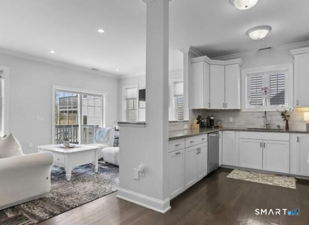 928 Reef Road Fairfield CT 06824
