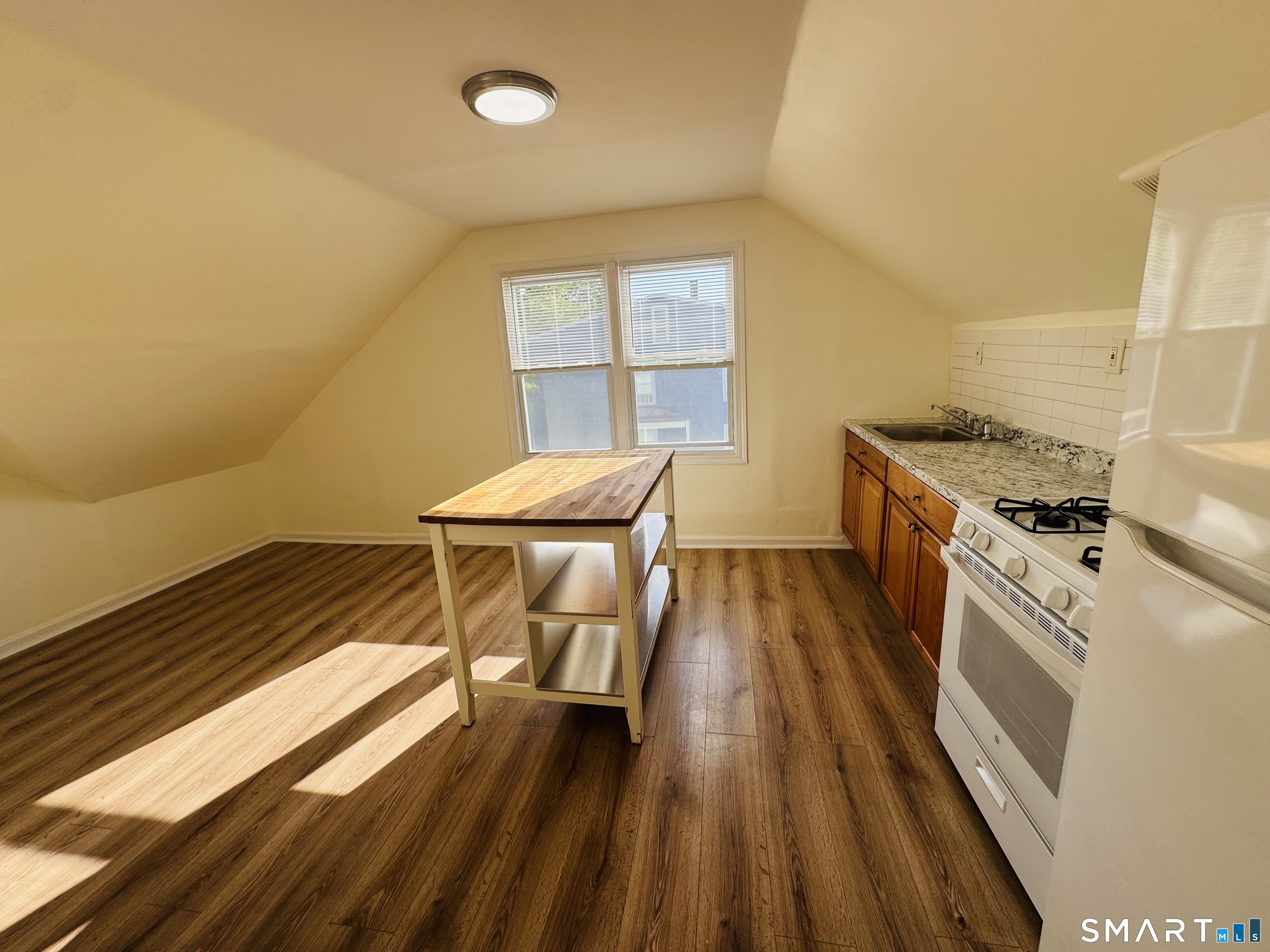 94 Carlisle Street New Haven CT 06519