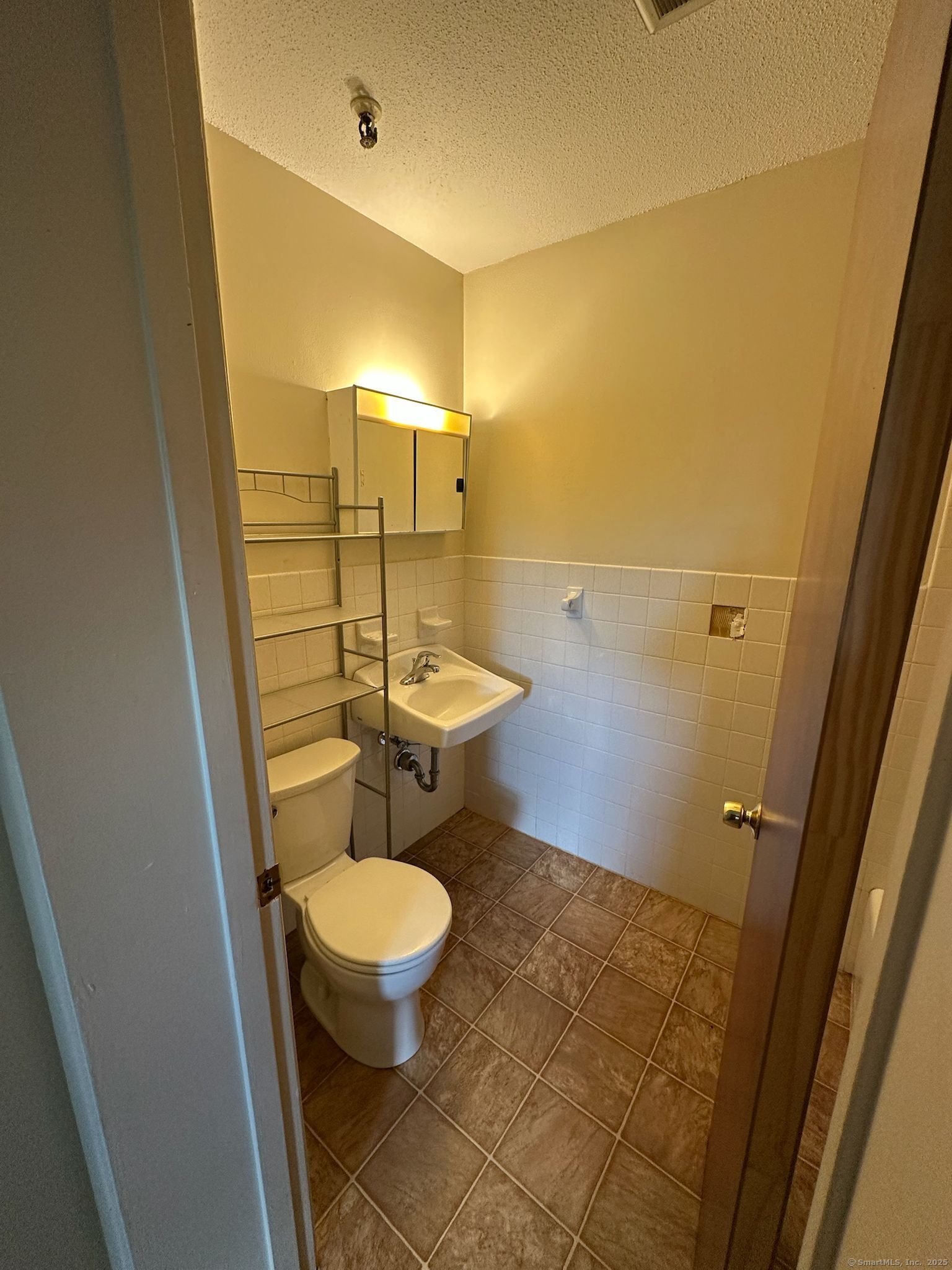 1660 East Main Street Waterbury CT 06705