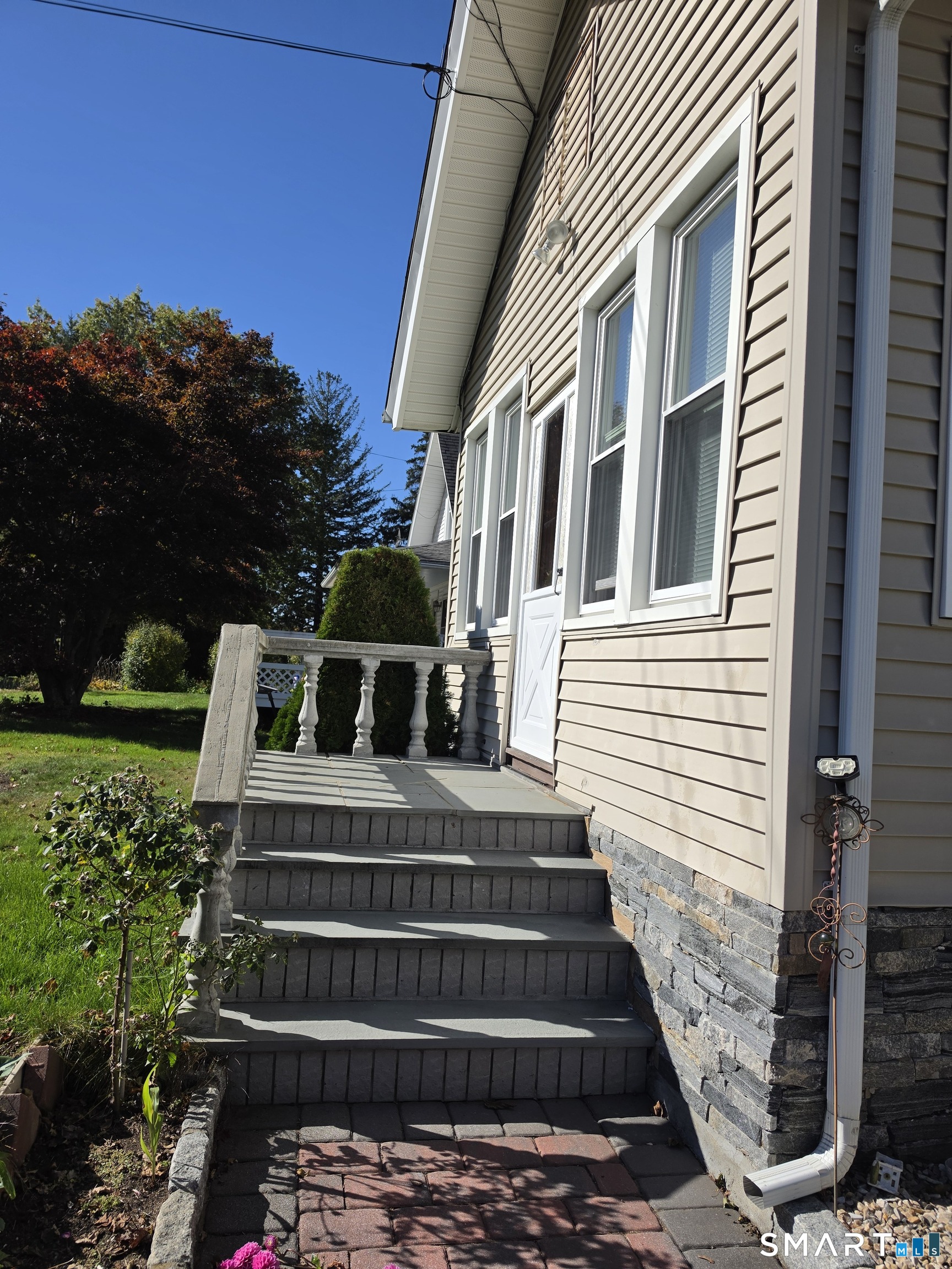 27 Hungerford Avenue Watertown CT 06779
