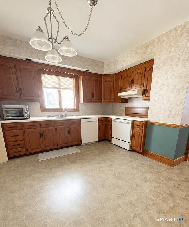44 Westphal Street West Hartford CT 06110