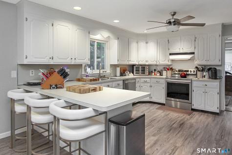 27 River Bend Road Trumbull CT 06611