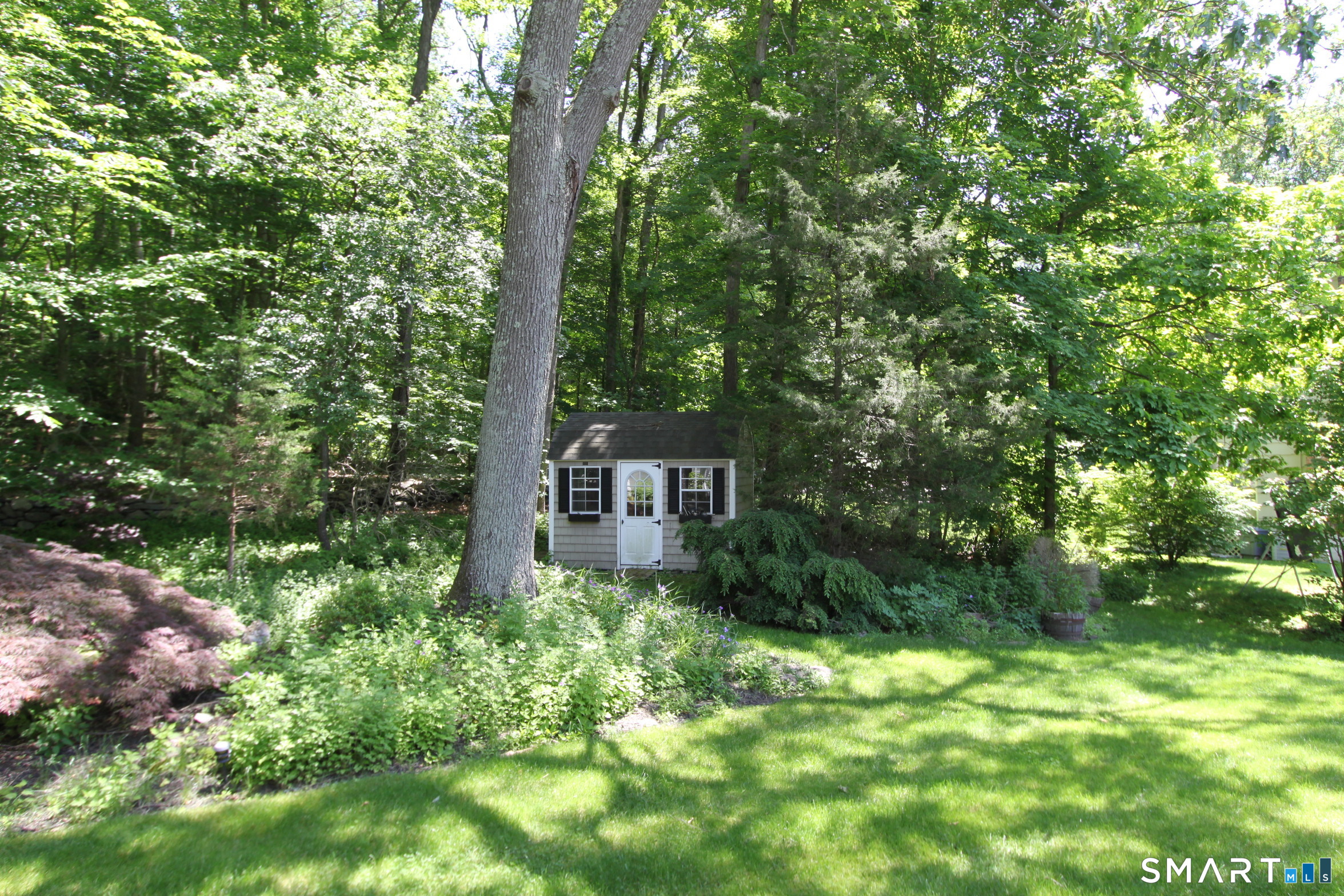27 River Bend Road Trumbull CT 06611
