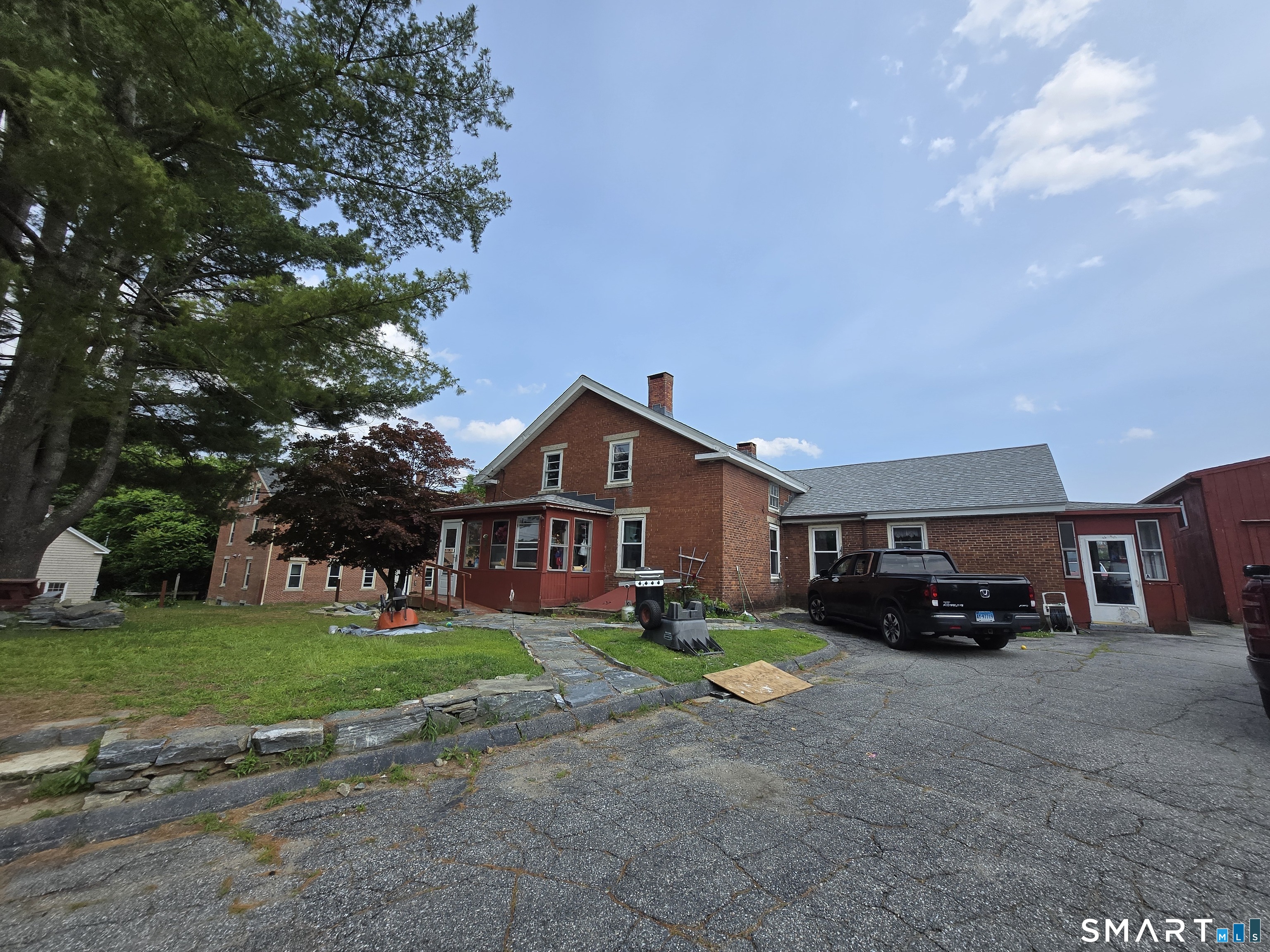 11 Tiffany Street Brooklyn CT 06234