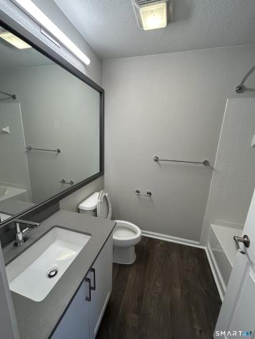 138 Hollow Tree Ridge Road Darien CT 06820